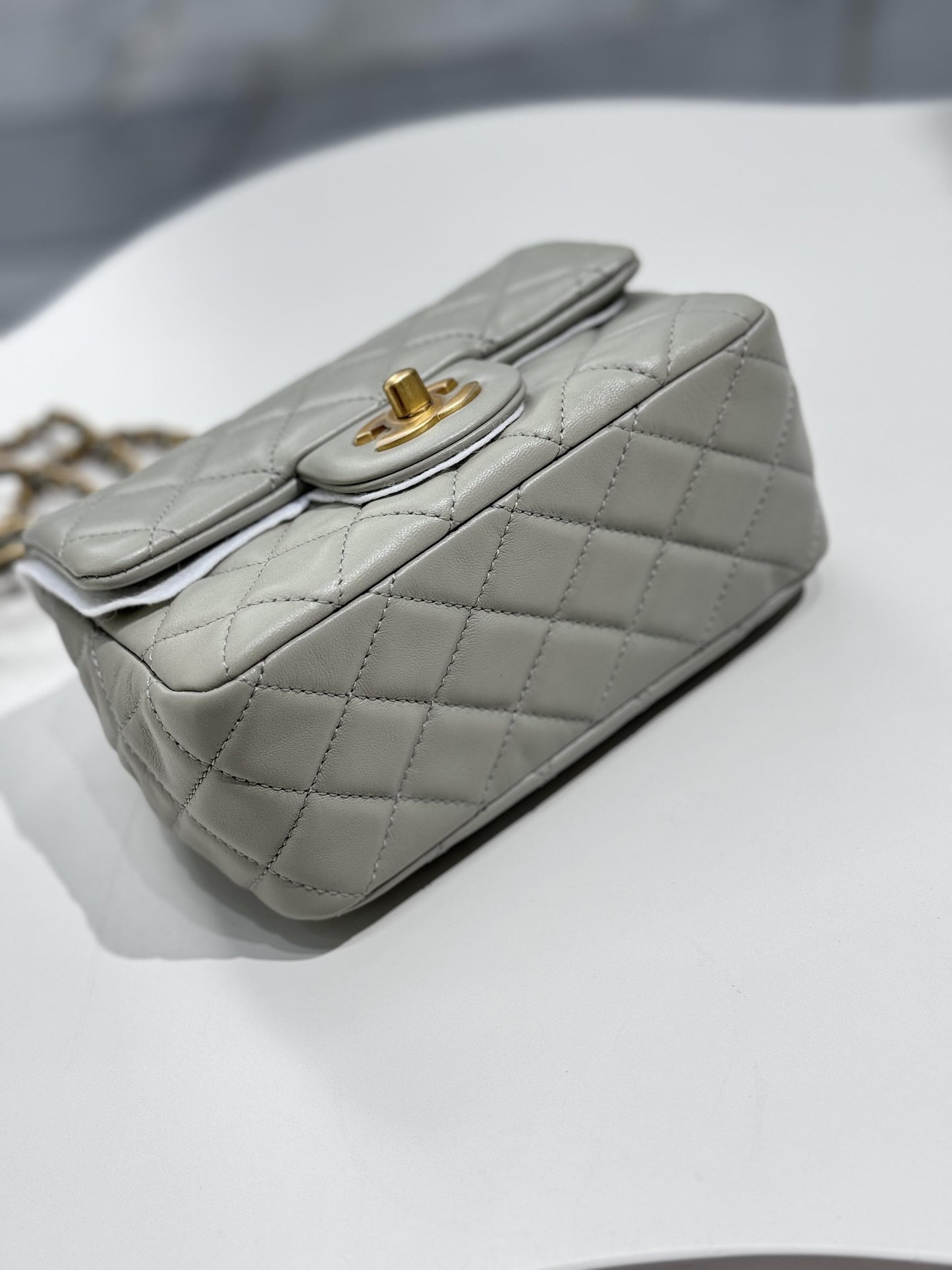 【シャネル】新作♪大人気の斜め掛け♡Flap Bag Gold Ball-選べる4色