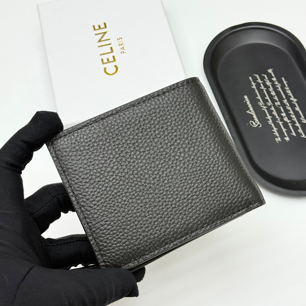 【セリーヌ】新作★バイフォールドウォレット3色関税送料無料