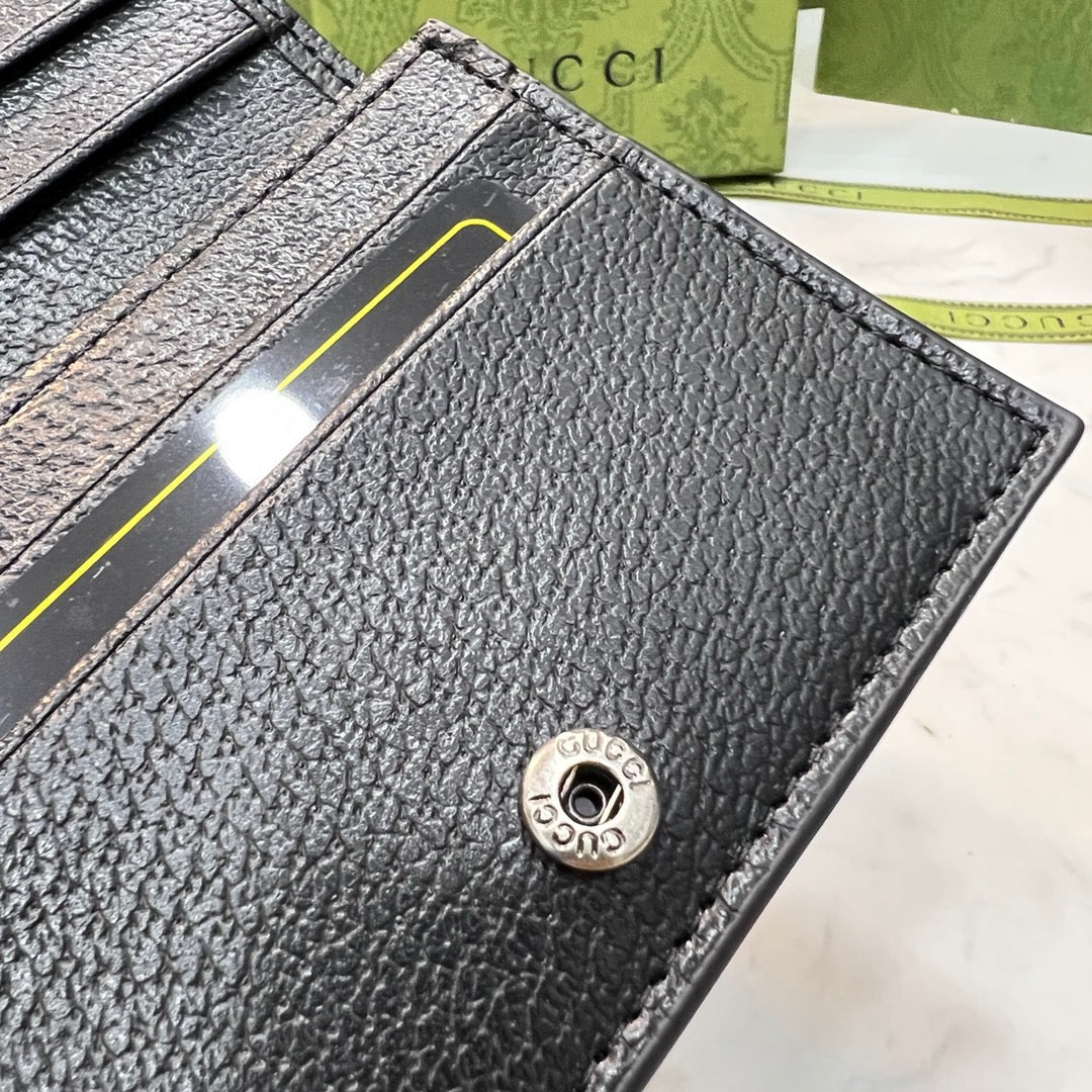 【グッチ】 便利でコンパクト！超薄型短財布 春夏新作