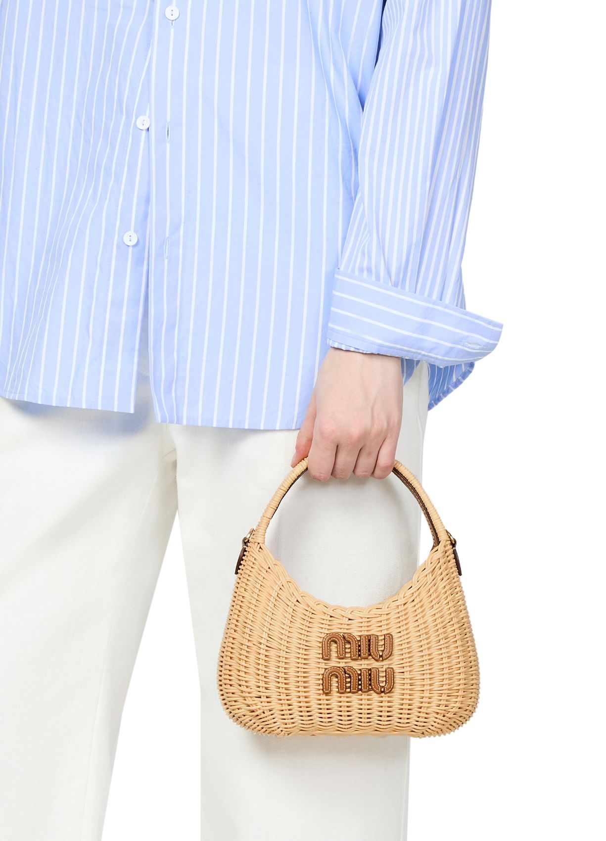 【ミュウミュウ】夏に最適☆ ミュウミュウ かごバッグ ワンダー ウィッカー