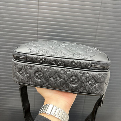 【ルイヴィトン】◆Alpha｜クラシックデザインでどんなコーデにも合う♪今だけ、特別価格で