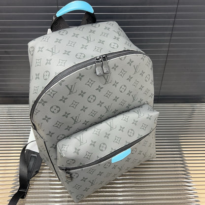 【ルイヴィトン】★ディスカバリー｜大容量で収納力抜群、どんなシーンにも最適♪数量限定販売中