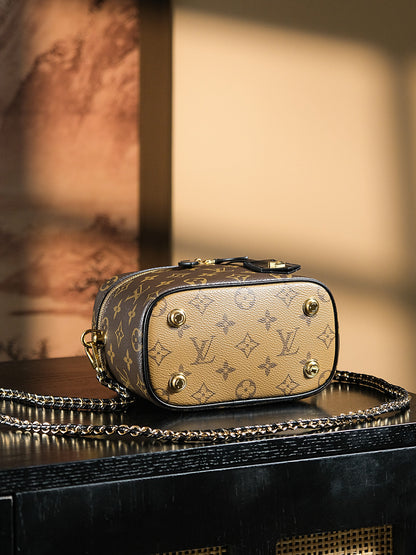 【ルイヴィトン】大人気♪可愛いフォルム♪ヴェニティNV PM M45165