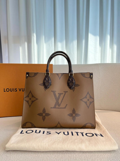 【ルイヴィトン】★お洒落メンズへ★レディース♪オンザゴー MM トートバッグM45321