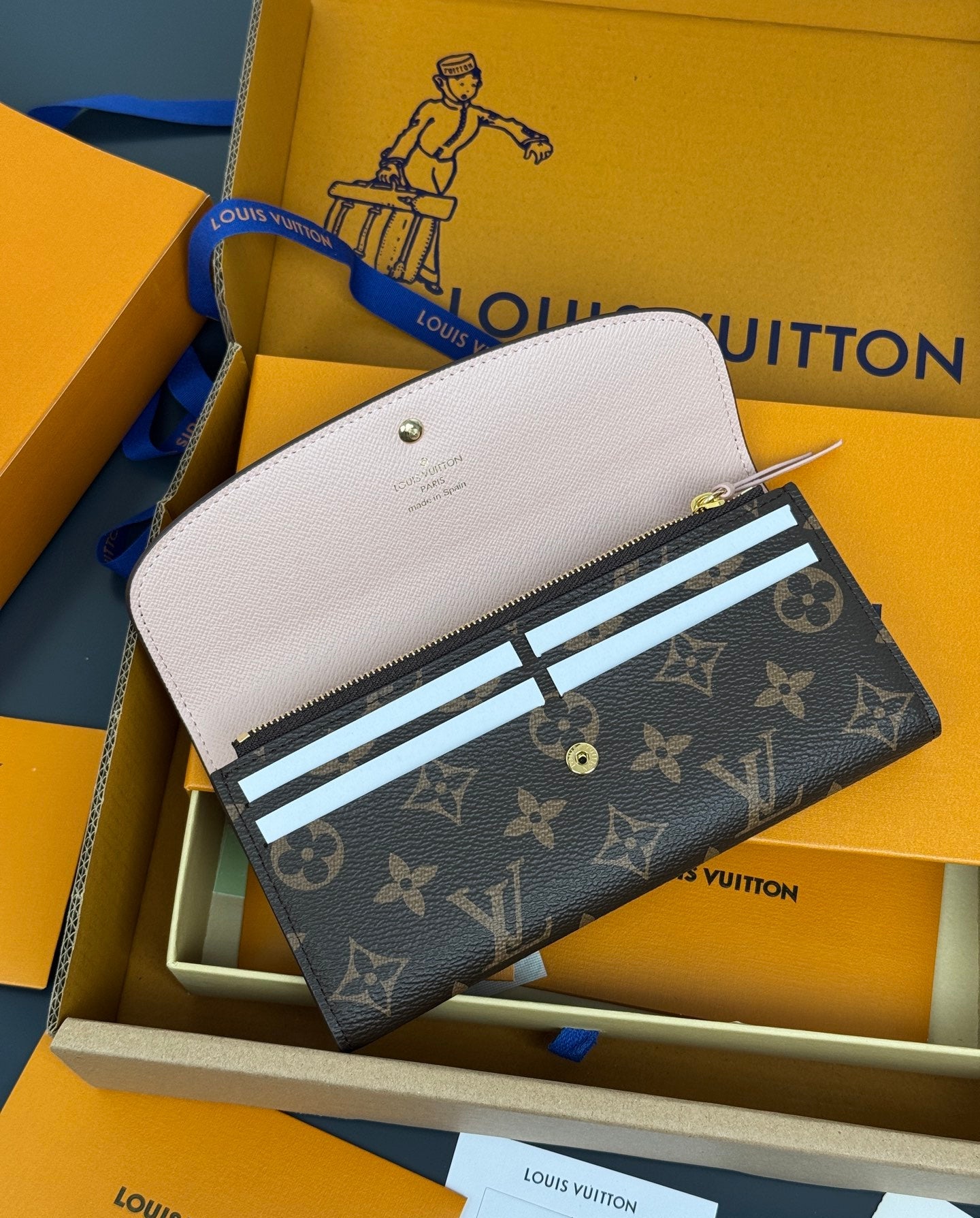 【ルイヴィトン】大人気☆  ポルトフォイユ・エミリー 財布 ギフト8色