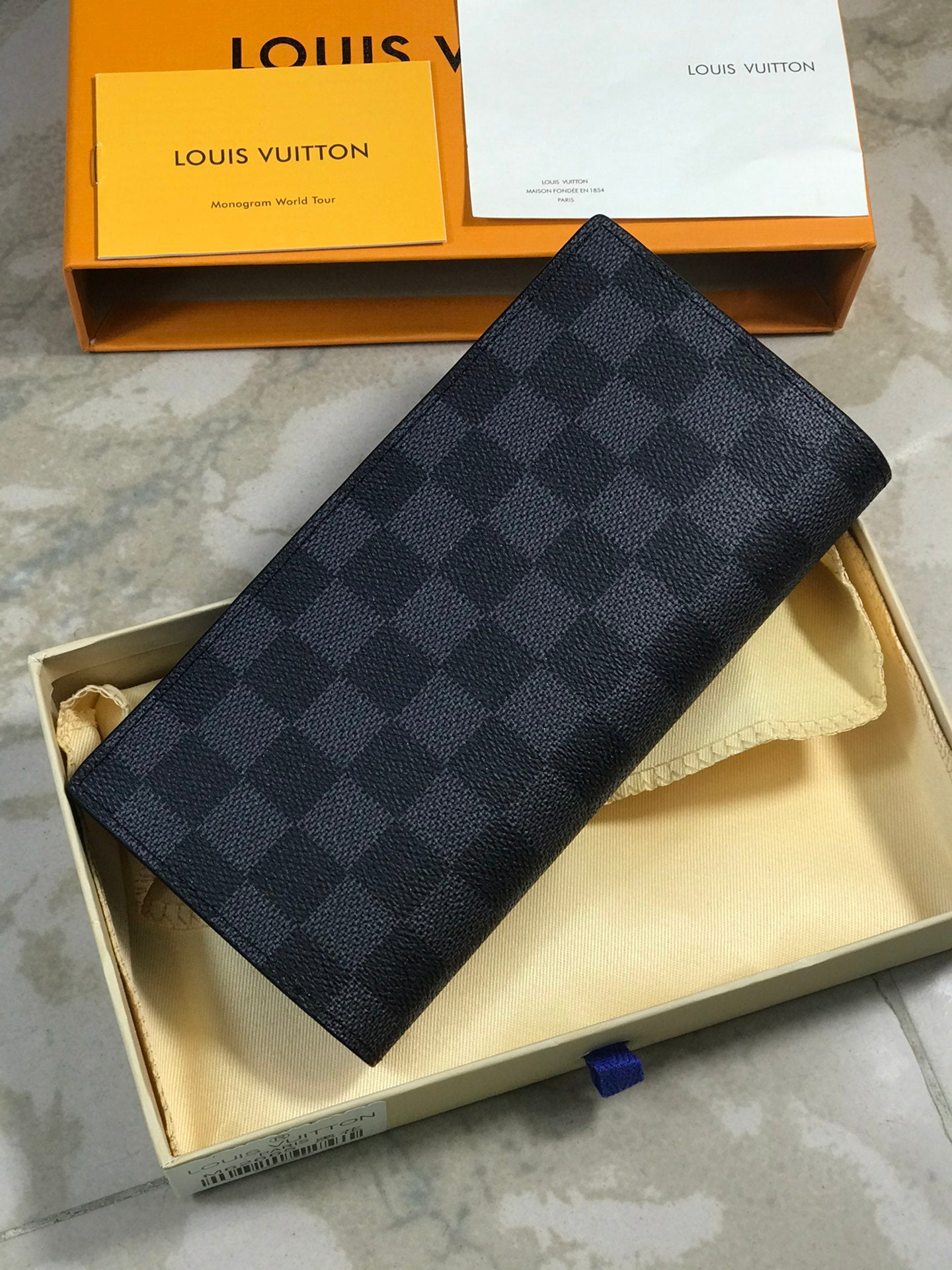 【ルイヴィトン】黒のチェス盤  長財布ブラッザ N62665